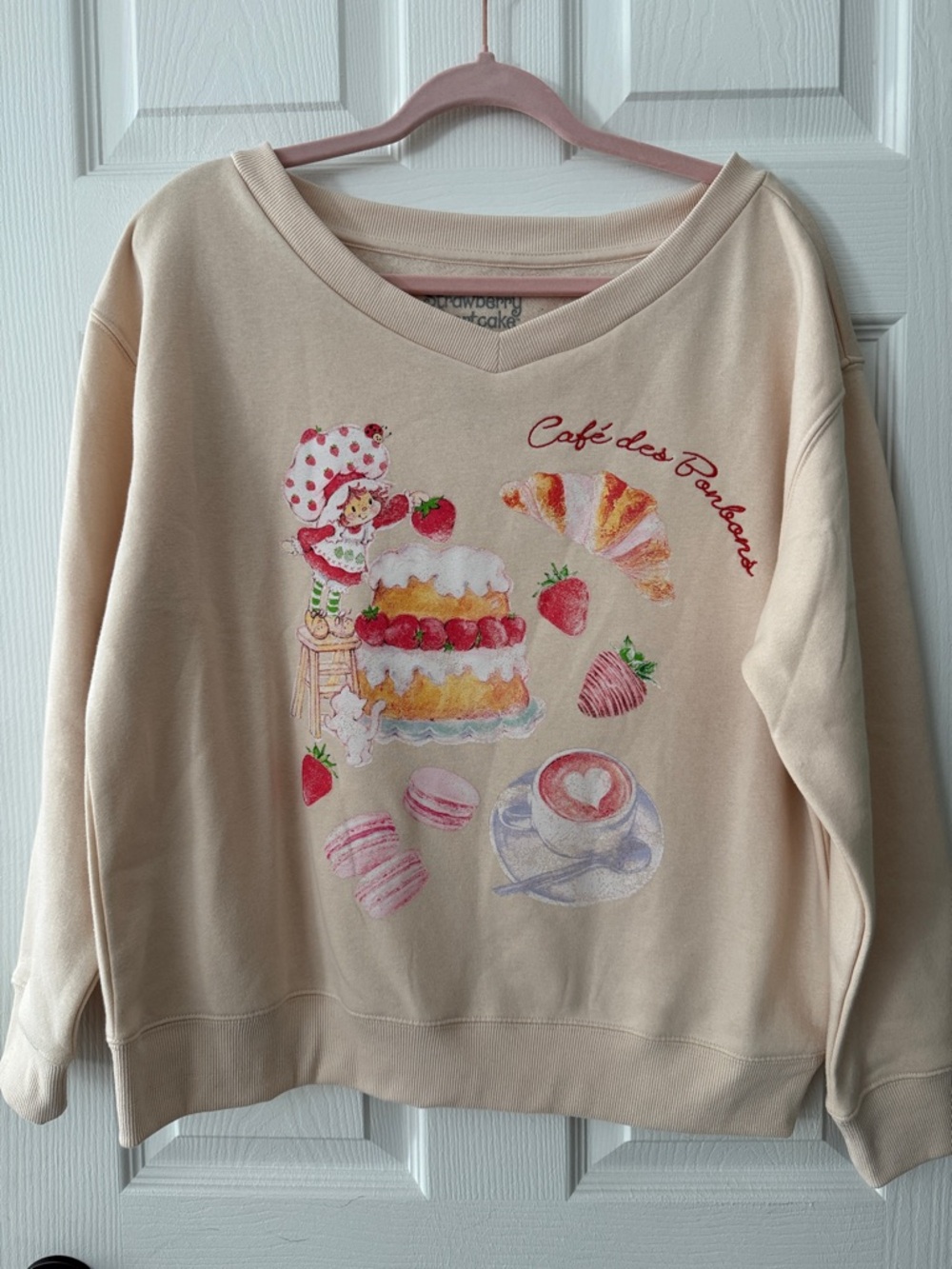 Strawberry Shortcake Cafe’ V-neck NWOT
